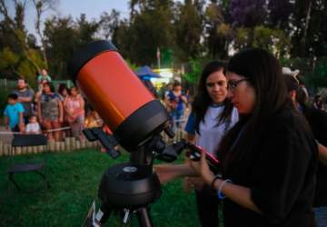 Una noche de observación gratuita en Parque O’Higgins para celebrar el Día de la Astronomía