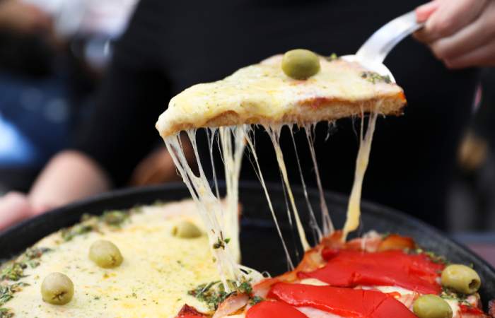 La Argentina Pizzería: tesoro de la pizza porteña desde $1.800 la porción