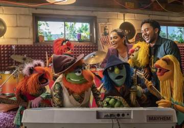 Muppets Mayhem: Confusión Eléctrica, la divertida serie de Disney+ con la banda de muñecos
