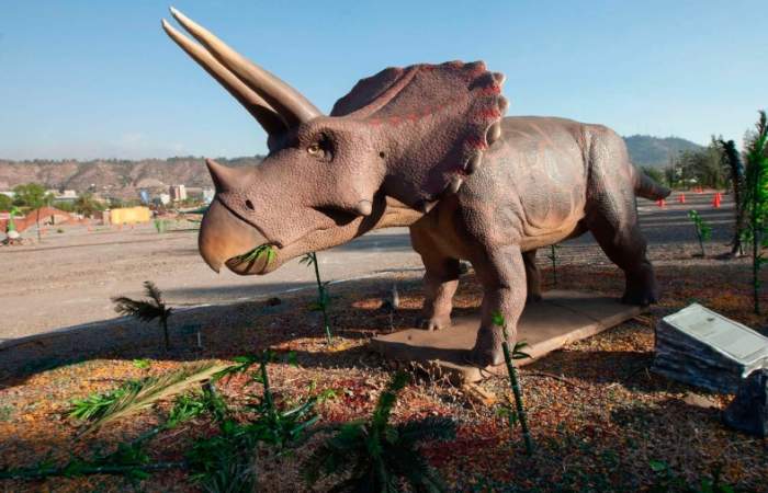 Invierno jurásico: un panorama con dinosaurios, juegos mecánicos, food trucks y entrada gratis