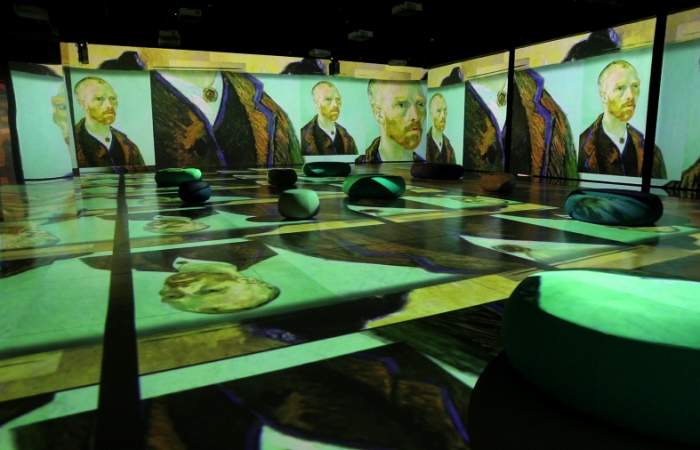 Van Gogh Immersive: llegó a Santiago una nueva exposición inmersiva dedicada al genio de la pintura