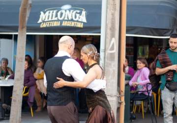 Vive Barrio Huelén: una fiesta gratis con música, baile y gastronomía en las calles de Providencia
