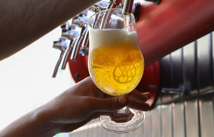 Día de la Cerveza 2024 e IPA Day: dónde ir a brindar con promociones y descuentos