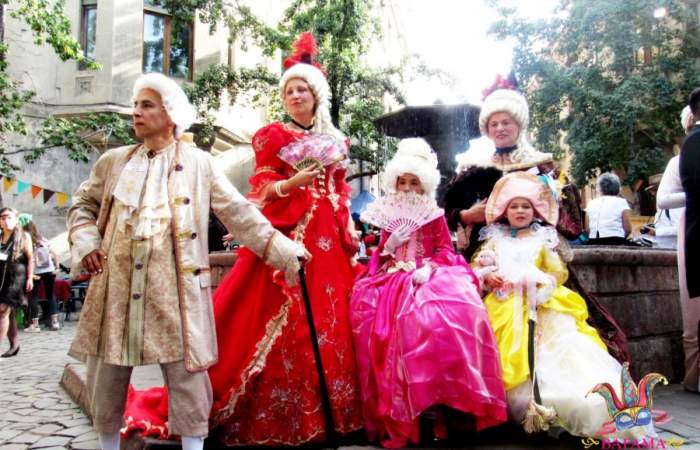 Un baile de fantasía y máscaras con entrada gratis sorprenderá en el barrio Concha y Toro