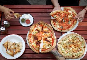 Flama Pizza Bar: pizzas desde $ 5.900 y alternativas veggies en Providencia