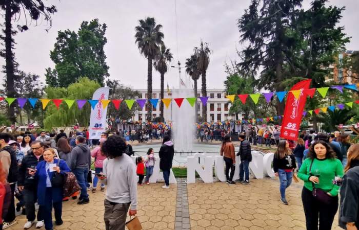 Puro Chile: la feria de destilados nacionales que se toma la Plaza Ñuñoa