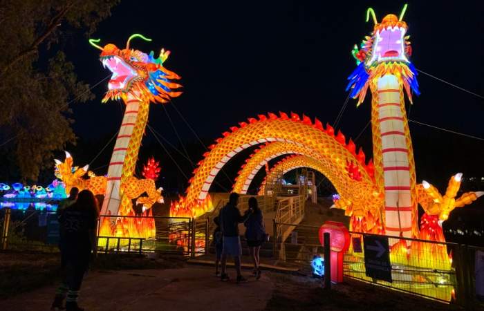 Vive un Año Nuevo 2024 diferente y familiar en Tianfu, el festival de luces chinas en Santiago