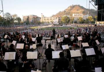 Con Carmina Burana: Santiago Sinfónico llevará conciertos gratis a cinco comunas de la capital