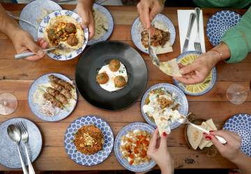 Meze: un viaje por las mil y una noches de la cocina de Turquía en Manuel Montt
