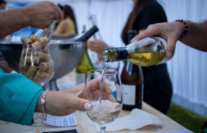 Celebra el Día del Vino 2024 en una feria en las calles de barrio Italia