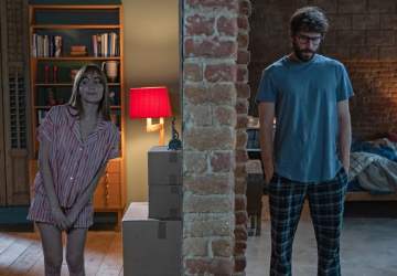 Pared con pared: la comedia romántica española de Netflix con dos vecinos en problemas