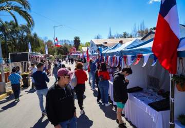 Las Fiestas Patrias en Maipú tienen una segunda patita en la Plaza de Maipú