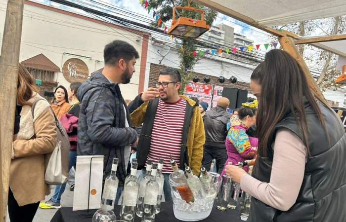 En Barrio Italia se celebrará el Día del Vino con más de 50 viñas, música y entrada gratis