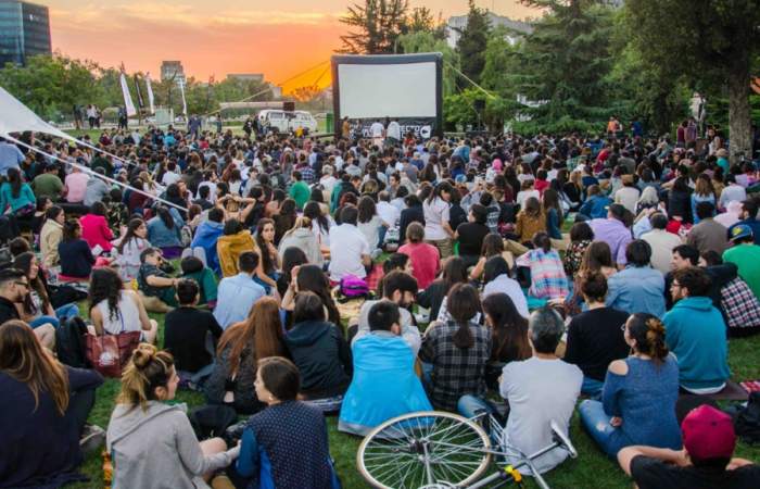 In-Edit llega a la Plaza Ñuñoa con una función gratuita y al aire libre