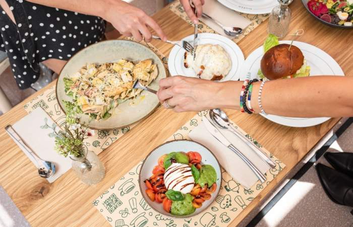 16 lugares en Santiago para ir de brunch, la combinación perfecta entre desayuno y almuerzo