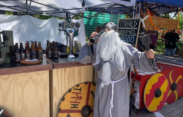 Una Feria Cervecera Medieval con entrada gratis se tomará Plaza Ñuñoa este fin de semana